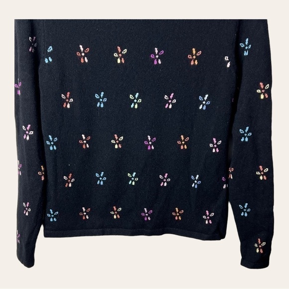 0046. TALBOTS LONG SLEEVE TOP 100% CASHMERE‎ BLACK WITH MULTI COLOR FLOWERS - Picture 9 of 9